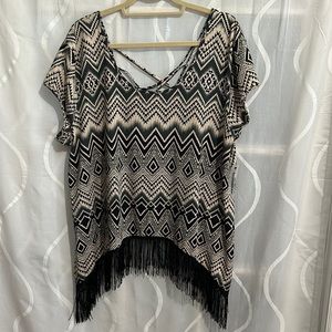 Roommates Black & Tan Short Sleeve Fringe Hem Top, Size 3X
